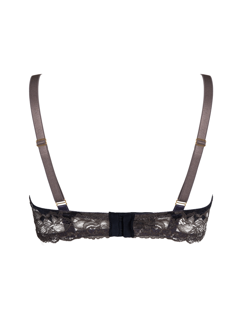 6909f7d04fe516bf3440e3b2